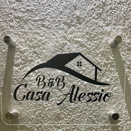 Casa Alessio - Elegante Appartamento Nel Cuore Di Cesano Maderno Luaran gambar