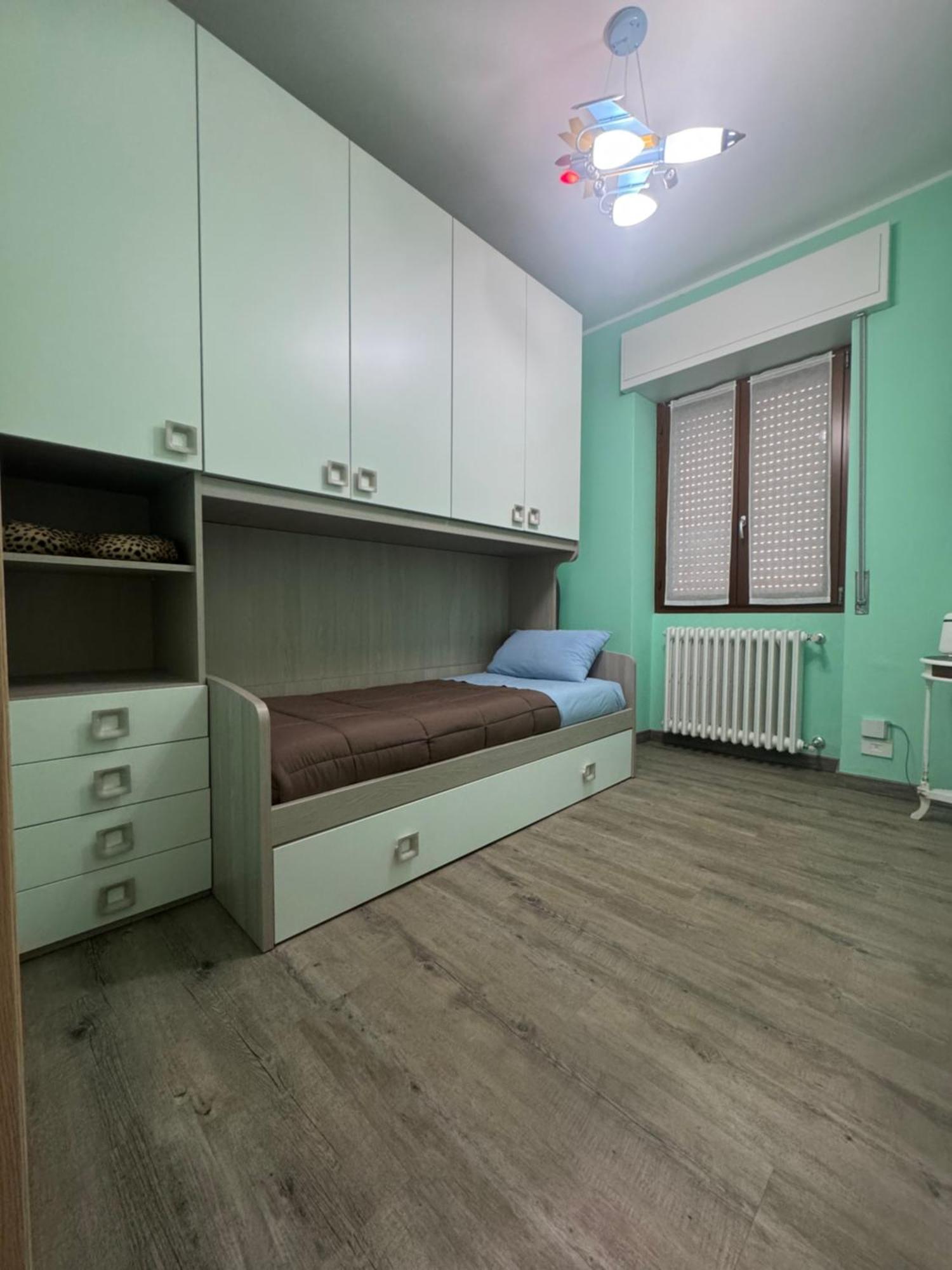 Casa Alessio - Elegante Appartamento Nel Cuore Di Cesano Maderno Luaran gambar